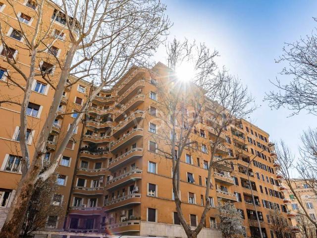Appartamento in affitto a Roma circonvallazione Trionfale, non arredato/vuoto, buono stato, balcone TrovaCasa
