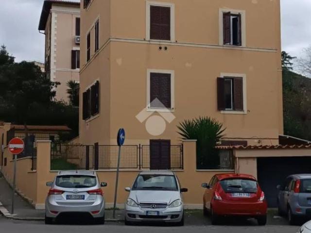 Appartamento in affitto a Roma appartamento via g. Della chiesa, 7, arredato, ristrutturato TrovaCasa