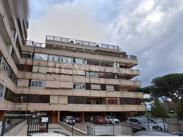 Appartamento in affitto a Roma largo Virgilio Brocchi, 70, arredato, posto auto, terrazzo TrovaCasa