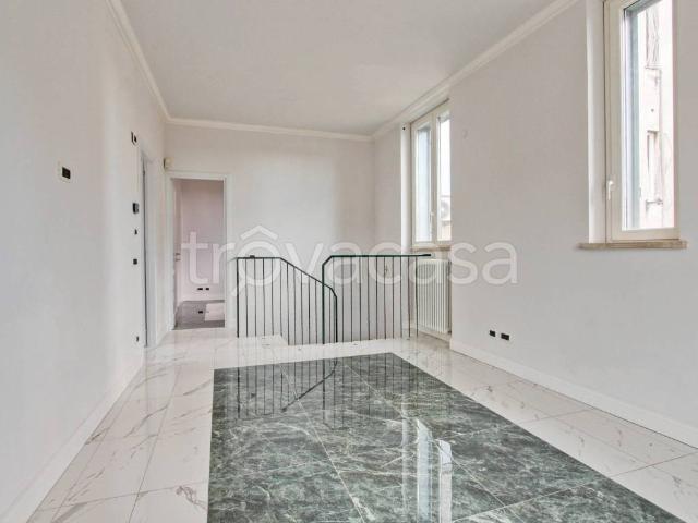 Appartamento in affitto a Roma, non arredato/vuoto, box, terrazzo TrovaCasa