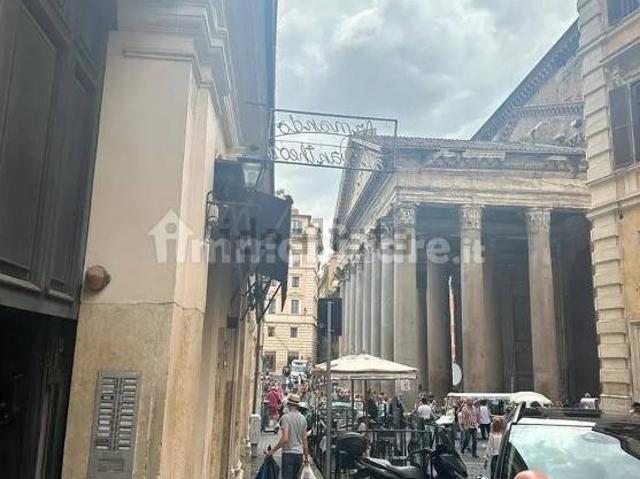 Appartamento in affitto a Roma salita De' Crescenzi, arredato, ascensore, balcone TrovaCasa