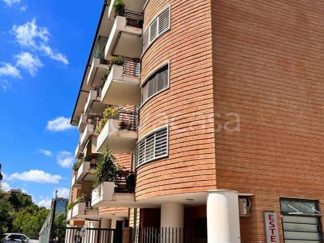 Appartamento in affitto a Roma, posto auto, box, terrazzo TrovaCasa
