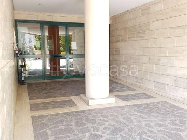 Appartamento in affitto a Roma, posto auto, box, terrazzo TrovaCasa