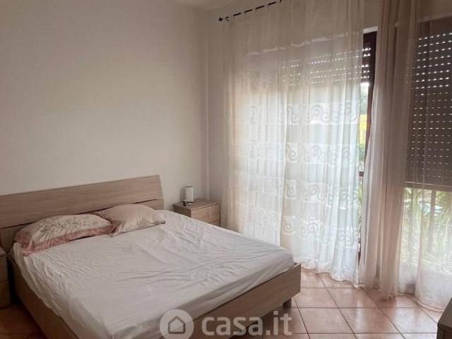 Appartamento in affitto a Roma, parzialmente arredato, ristrutturato, lavatrice TrovaCasa
