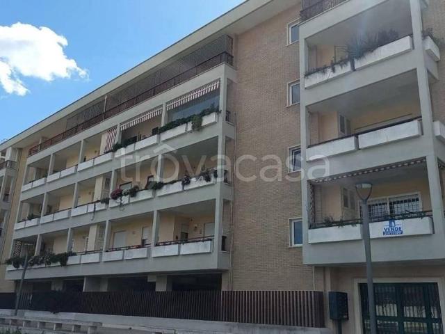 Appartamento in affitto a Roma piazza Monsignor Lionello Berti, 20, arredato, ascensore, posto auto coperto TrovaCasa