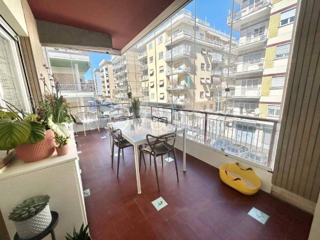 Appartamento in affitto a Roma piazza Attilio Friggeri, 1, non arredato/vuoto, box, terrazzo TrovaCasa
