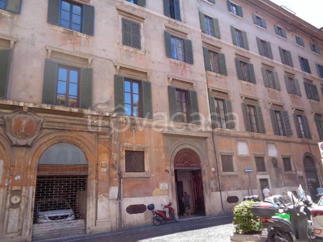 Appartamento in affitto a Roma piazza Grazioli, servizio di portineria TrovaCasa