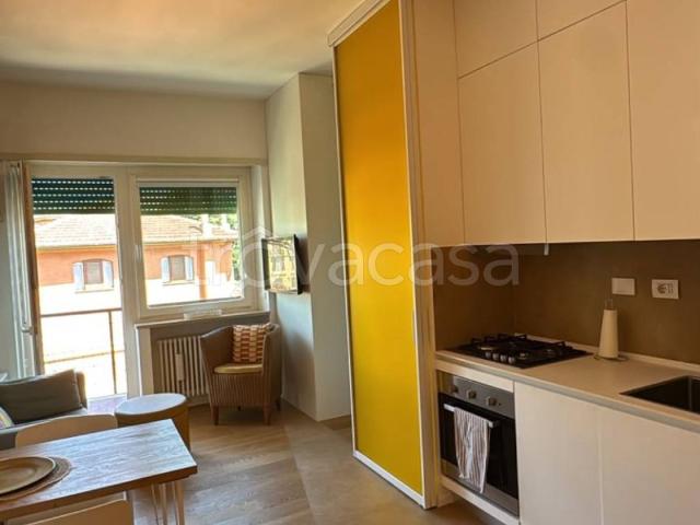 Appartamento in affitto a Roma piazza Trento, arredato, ristrutturato, servizio di portineria TrovaCasa