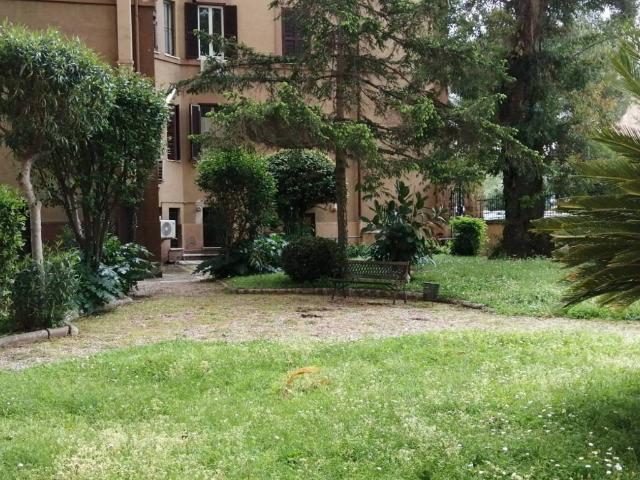 Appartamento in affitto a Roma RM