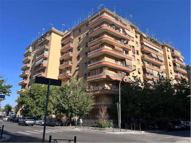 Appartamento in affitto a Roma RM