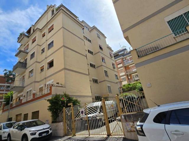 Appartamento in affitto a Roma RM