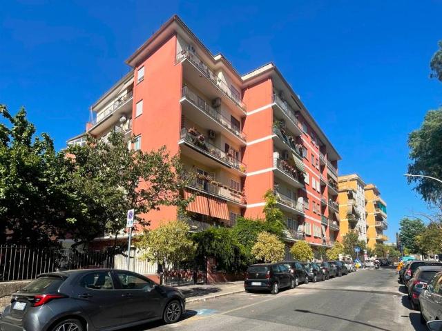 Appartamento in affitto a Roma RM