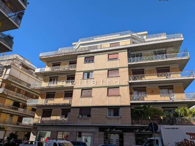 Appartamento in affitto a Roma RM