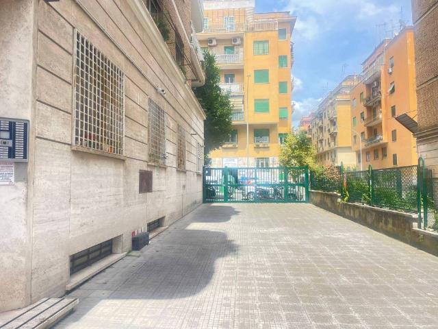 Appartamento in affitto a Roma RM