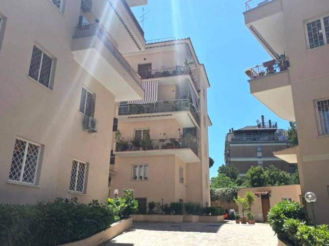 Appartamento in affitto a Roma RM