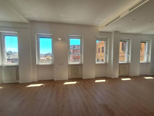 Appartamento in affitto a Roma RM