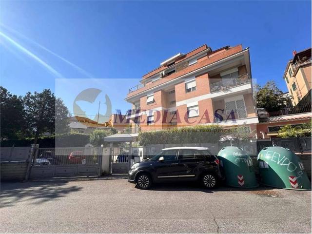 Appartamento in affitto a Roma RM