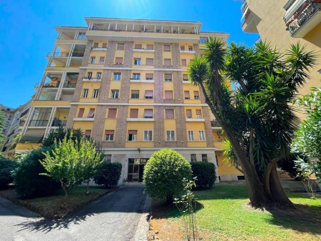 Appartamento in affitto a Roma RM