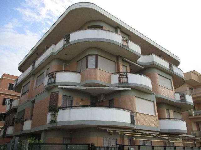 Appartamento in affitto a Roma RM