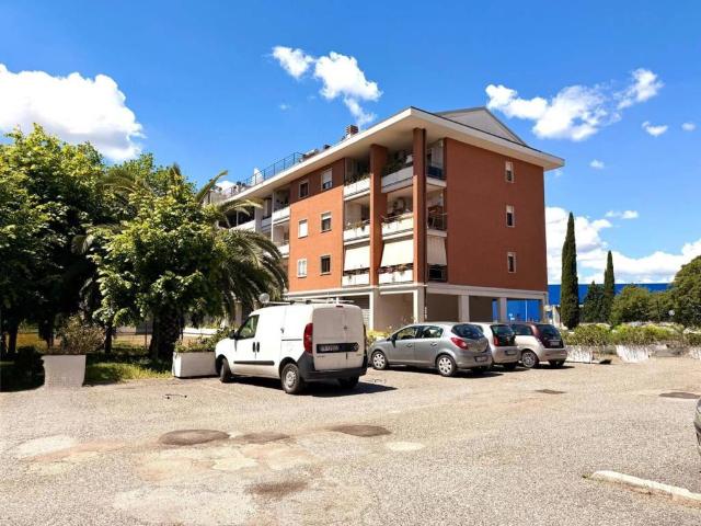 Appartamento in affitto a Roma RM