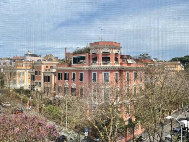 Appartamento in affitto a Roma RM