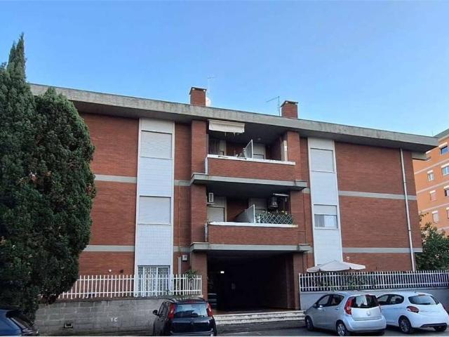 Appartamento in affitto a Roma RM