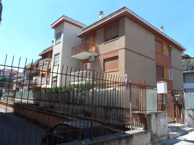 Appartamento in affitto a Roma RM
