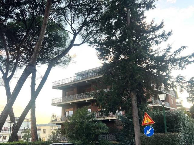 Appartamento in affitto a Roma RM