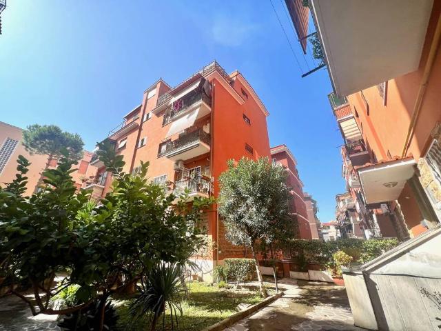 Appartamento in affitto a Roma RM