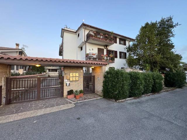 Appartamento in affitto a Roma RM