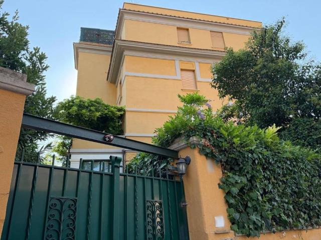 Appartamento in affitto a Roma RM