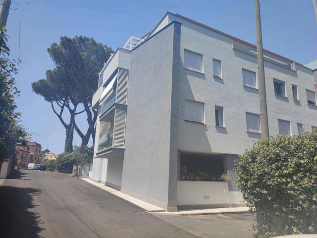 Appartamento in affitto a Roma RM