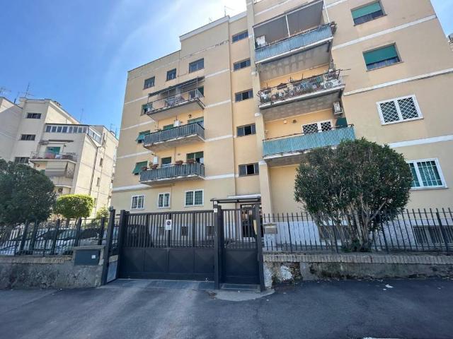 Appartamento in affitto a Roma RM