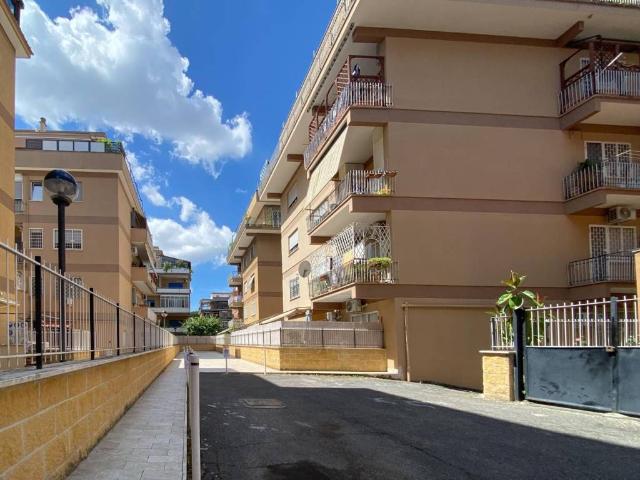 Appartamento in affitto a Roma RM