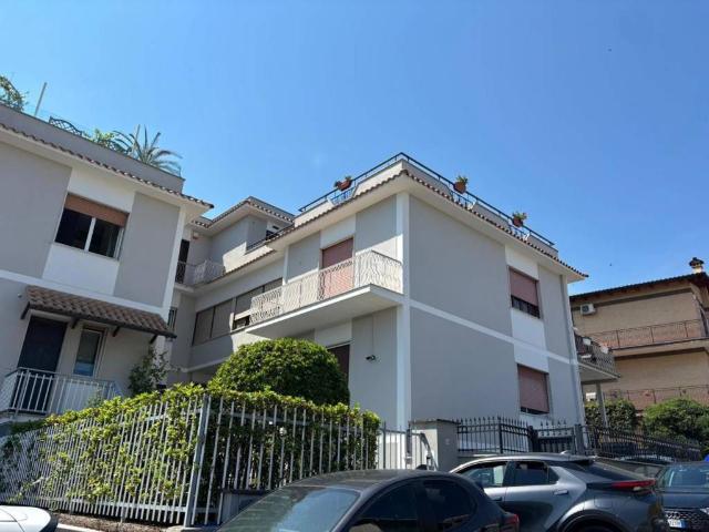 Appartamento in affitto a Roma RM