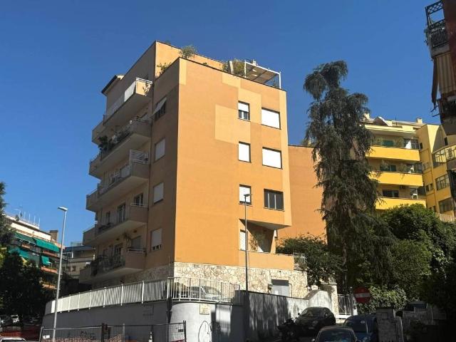 Appartamento in affitto a Roma RM