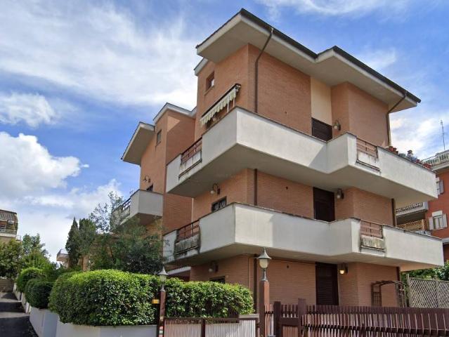 Appartamento in affitto a Roma RM
