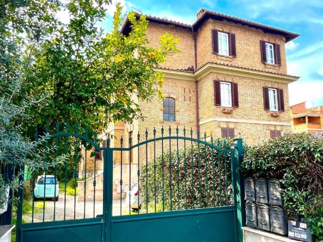 Appartamento in affitto a Roma RM