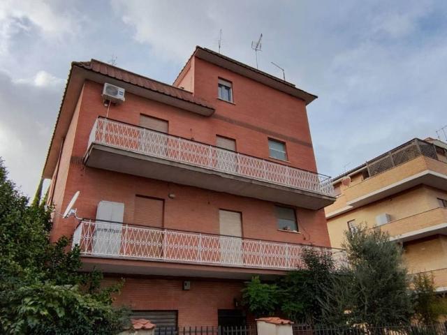 Appartamento in affitto a Roma RM