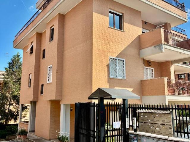 Appartamento in affitto a Roma RM