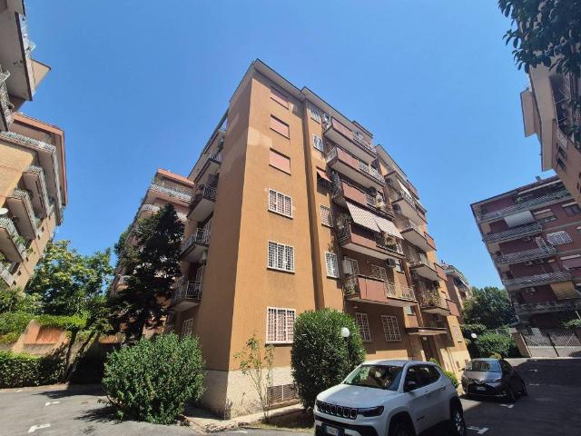 Appartamento in affitto a Roma RM