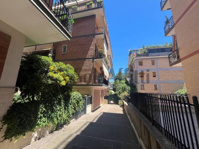 Appartamento in affitto a Roma RM