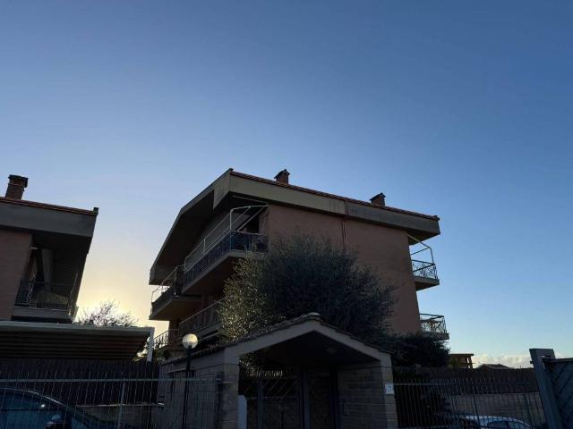 Appartamento in affitto a Roma RM