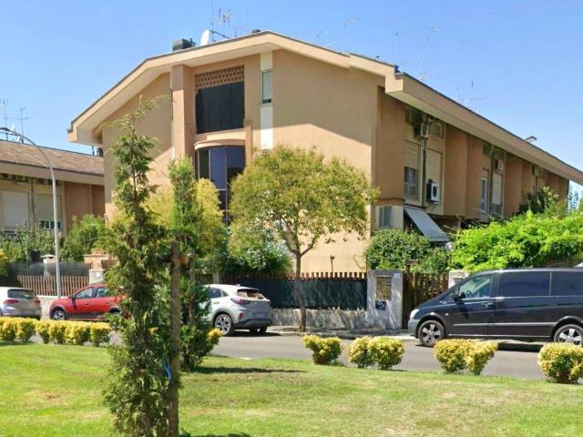 Appartamento in affitto a Roma RM