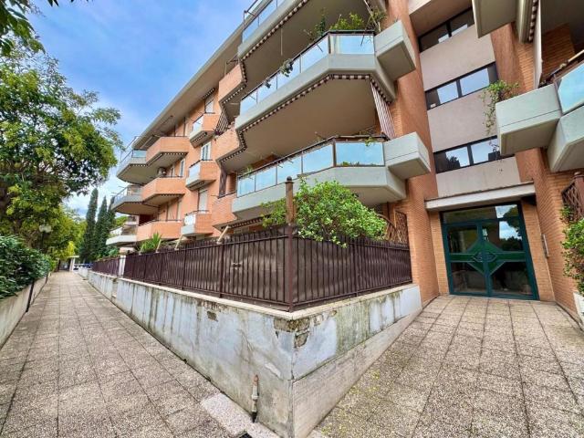 Appartamento in affitto a Roma roma Alessandria del Carretto, arredato, terrazzo, nuova costruzione TrovaCasa
