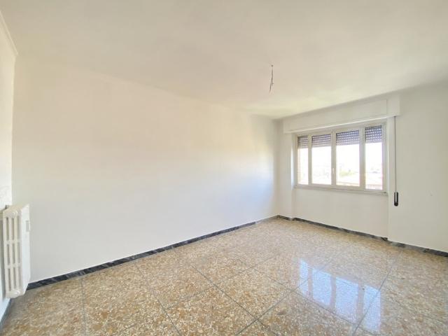 Appartamento in affitto a Roma roma Ostiense, non arredato/vuoto, ascensore, balcone TrovaCasa
