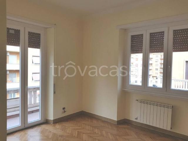 Appartamento in affitto a Roma, terrazzo, parzialmente arredato, ristrutturato TrovaCasa
