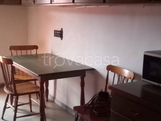 Appartamento in affitto a Roma via Monte Cervialto, arredato, ascensore, balcone TrovaCasa