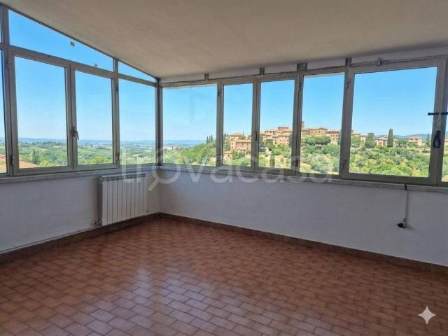 Appartamento in affitto a Roma via Montefiorino, 35, riscaldamento autonomo, senza ascensore, balcone TrovaCasa