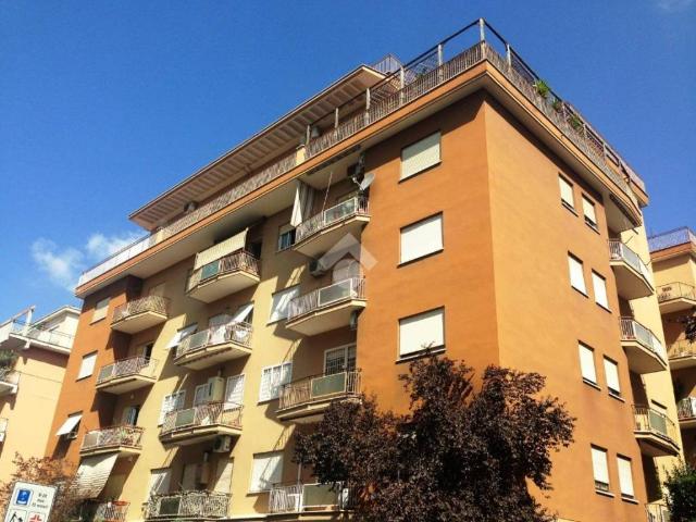 Appartamento in affitto a Roma via Monti di Creta, 83, arredato TrovaCasa